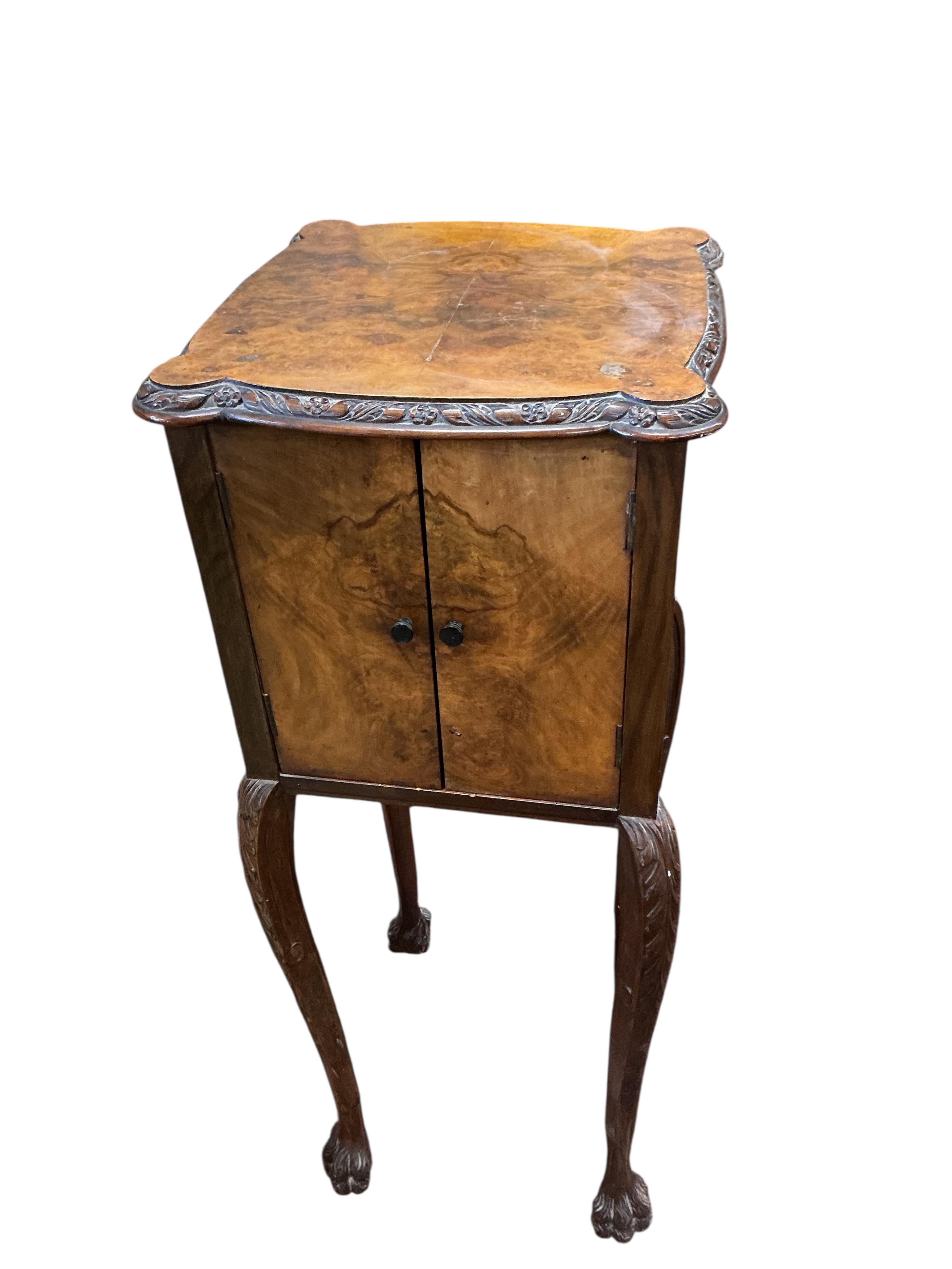 Two George III mahogany washstands and a Queen Anne Revival walnut cabinet, largest width 35cm, depth 34cm, height 92cm
